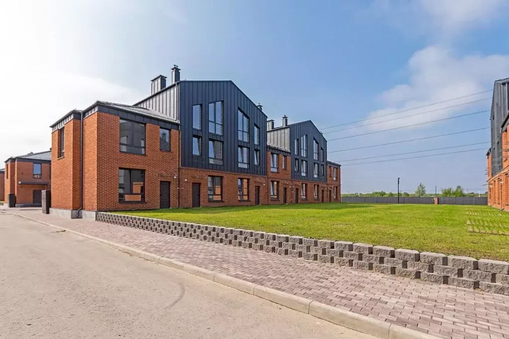 Таунхаус в Санкт-Петербург пос. Стрельна, Красносельское ш., 101к1 (92 ... - Фото 1