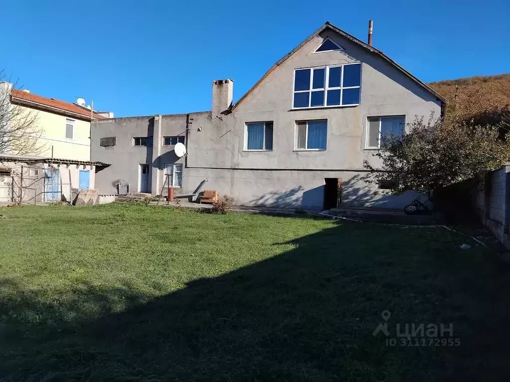 Дом в Севастополь с. Орлиное, ул. Полевая, 20 (250 м) - Фото 1