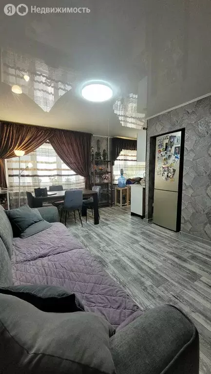 3-комнатная квартира: Астрахань, улица Александрова, 13 (62.2 м) - Фото 2