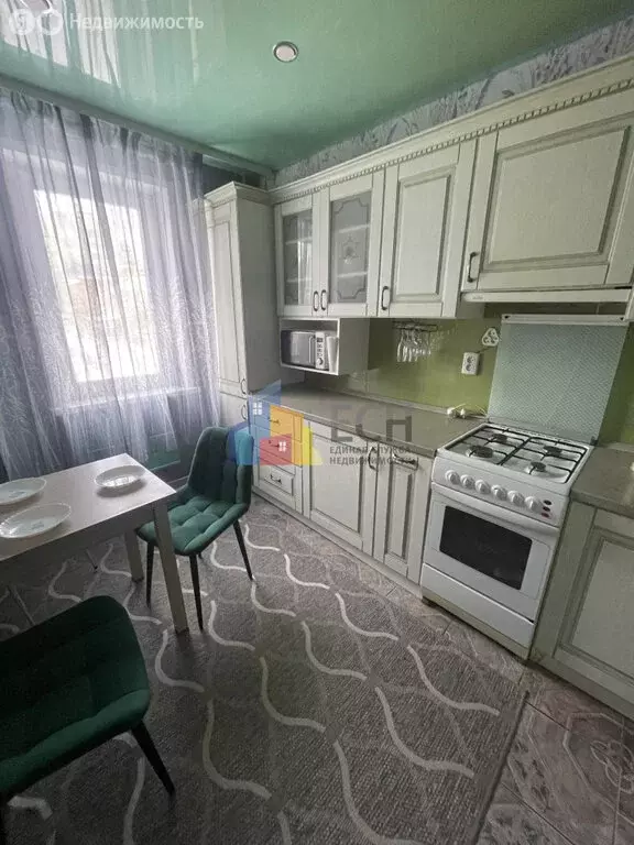 3-комнатная квартира: Тула, улица Галкина, 19 (65 м) - Фото 1