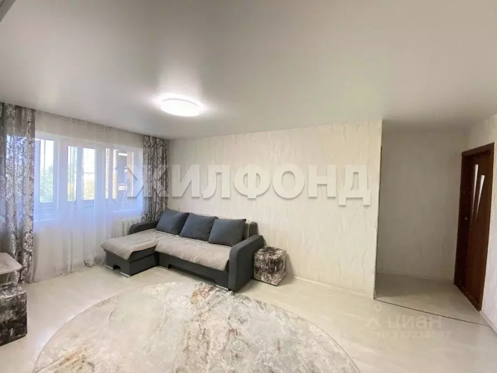 3-к кв. Алтайский край, Барнаул ул. Георгия Исакова, 226 (58.2 м) - Фото 0