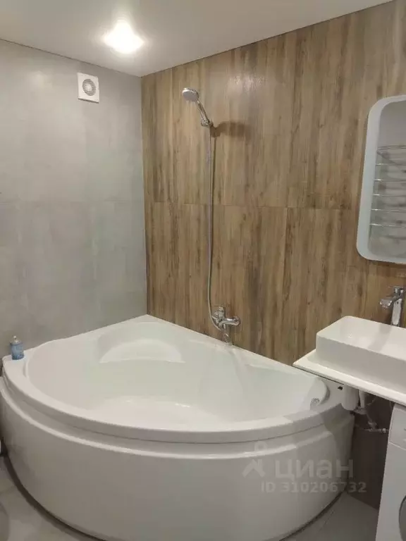 3-к кв. Тульская область, Новогуровский рп ул. Центральная, 23 (56.0 ... - Фото 2