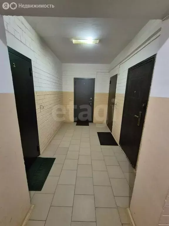 1-комнатная квартира: Коряжма, улица Набережная им. Н. Островского, ... - Фото 1