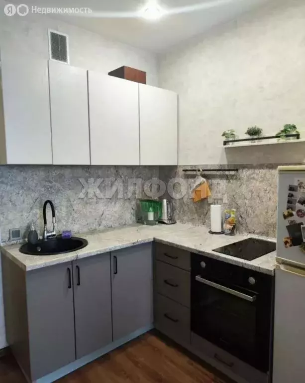 Квартира-студия: Новосибирск, улица Есенина, 12/2 (26.8 м) - Фото 1