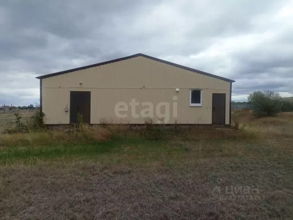 Склад в Саратовская область, с. Широкий Буерак ул. Рабочая, 25 (1068 ... - Фото 1