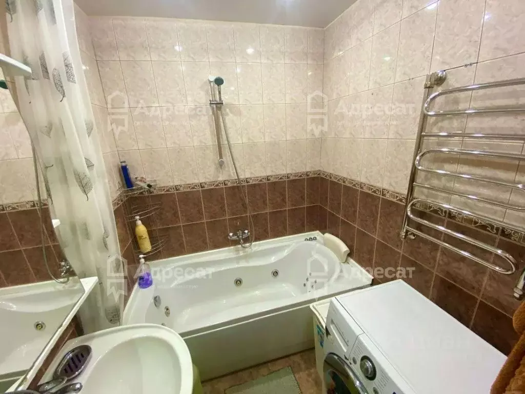 3-к кв. Волгоградская область, Волгоград Изобильная ул., 4 (65.2 м) - Фото 0