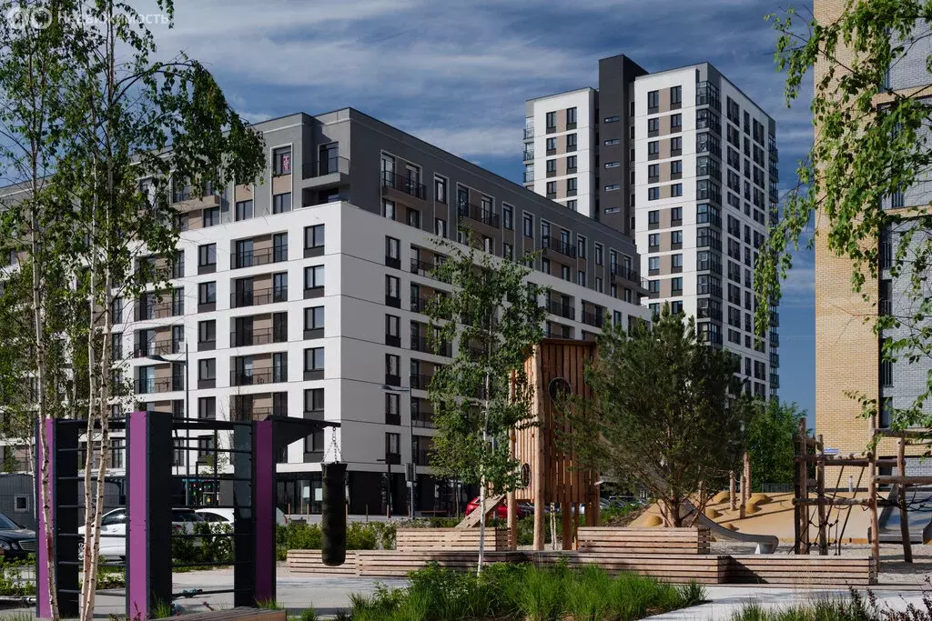 2-комнатная квартира: Тюмень, улица Монтажников, 61 (55.5 м) - Фото 2