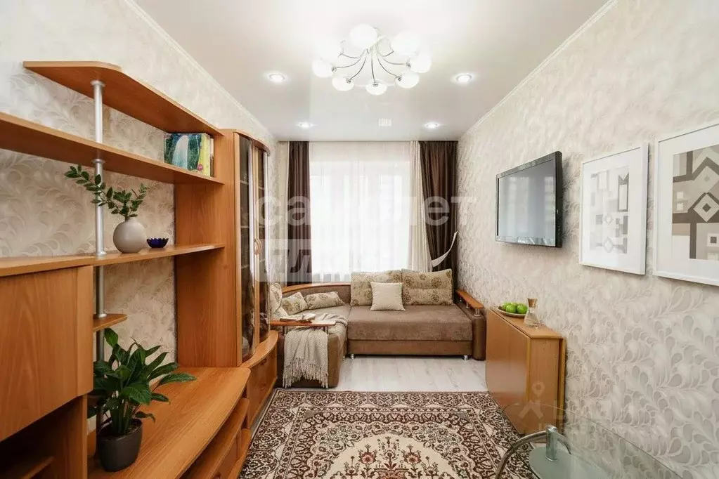 2-к кв. Омская область, Омск ул. Крупской, 14к2 (52.0 м) - Фото 1