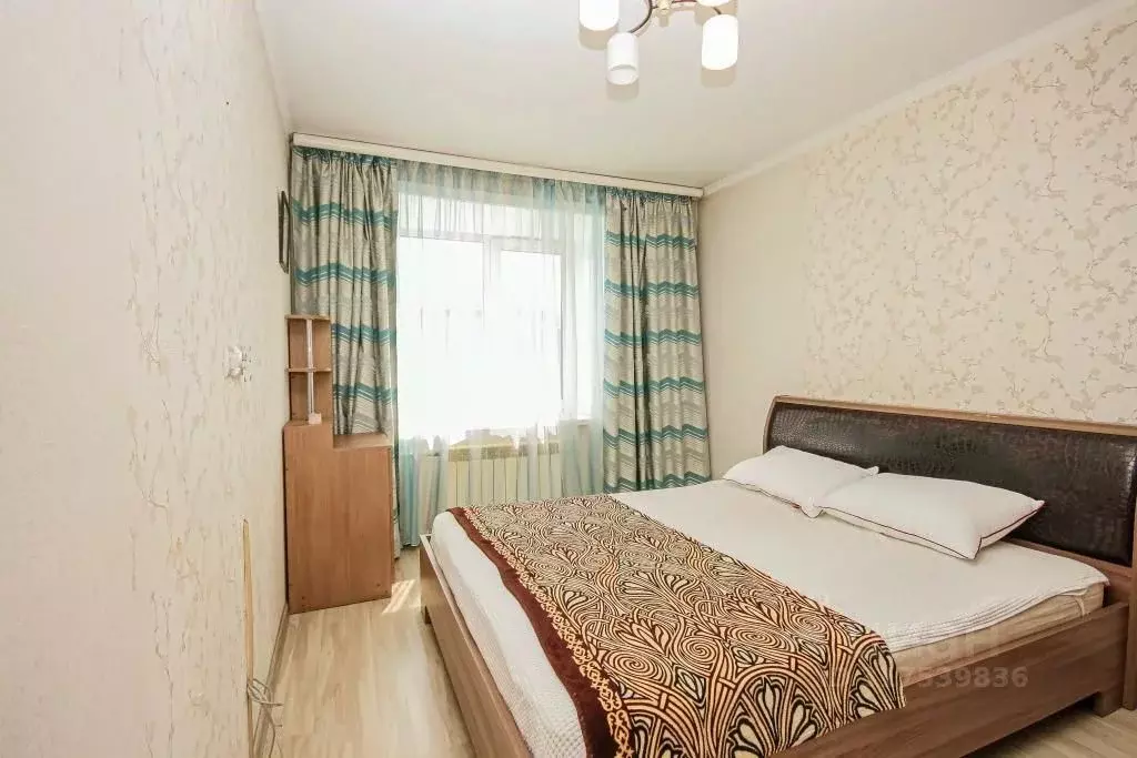 1-к кв. Бурятия, Улан-Удэ ул. Шумяцкого, 16 (58.0 м) - Фото 0