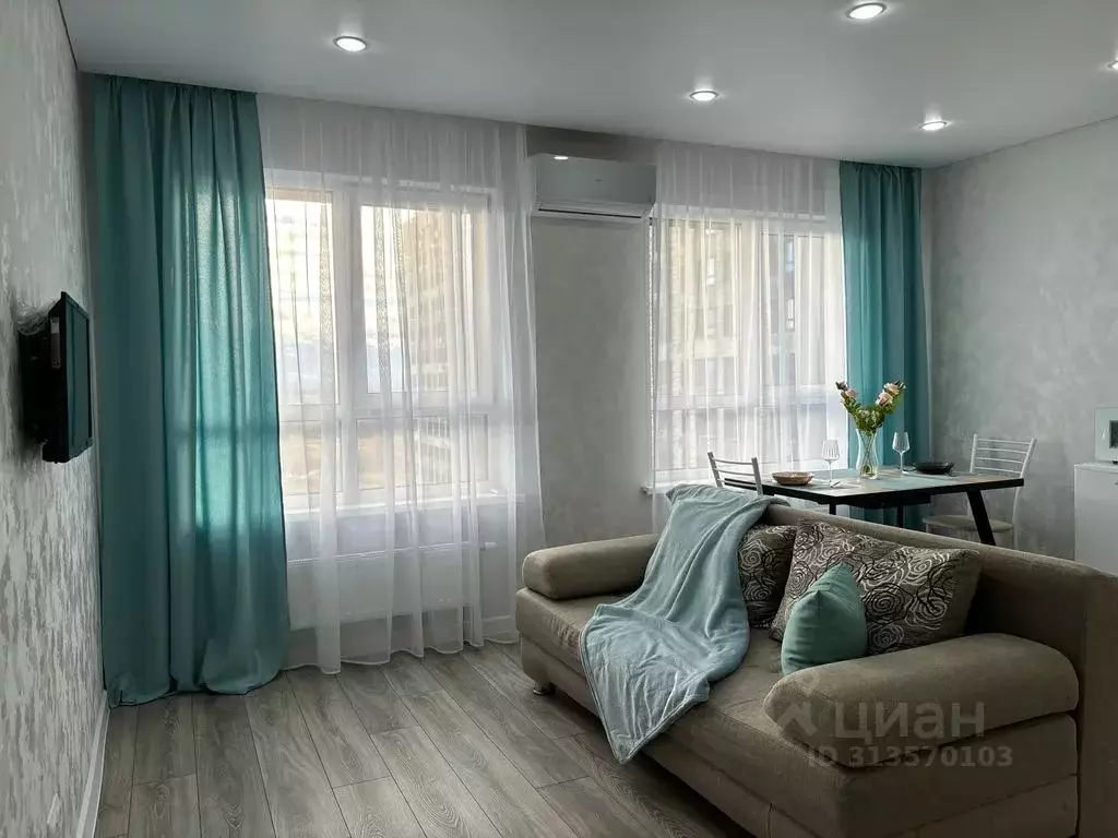 Студия Татарстан, Казань ул. Братьев Батталовых, 20Ак2 (32.0 м) - Фото 0