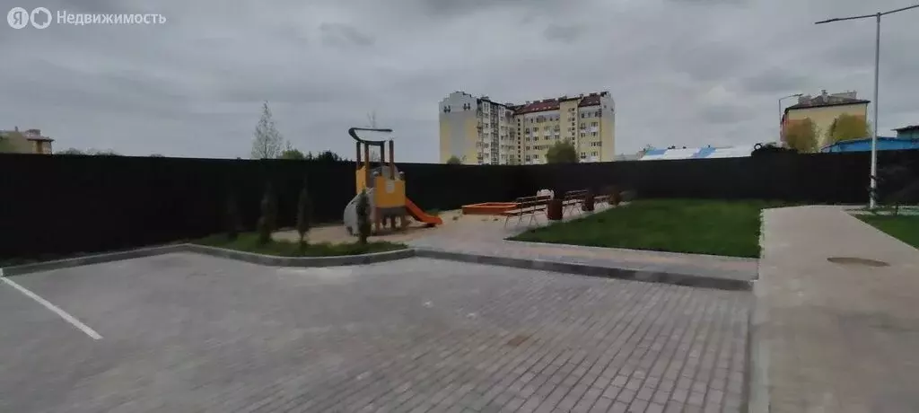 3-комнатная квартира: Гурьевск, Каштановая улица, 3 (80.93 м) - Фото 2