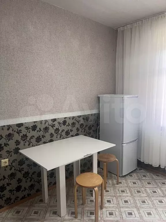 1-к. квартира, 40 м, 4/10 эт. - Фото 1