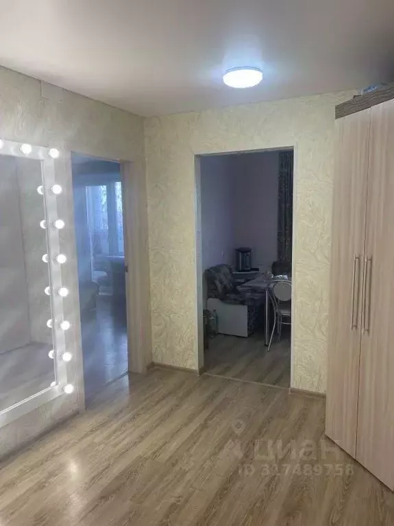 2-к кв. Курганская область, Курган Заозерный жилрайон, 16-й мкр, 2 ... - Фото 0
