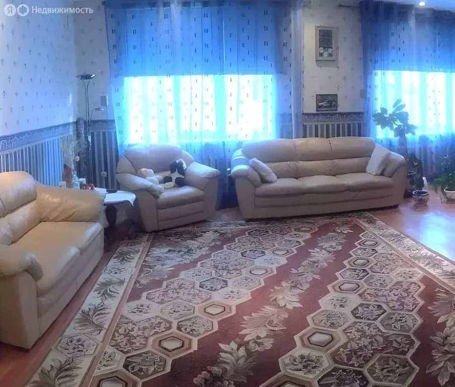 3-комнатная квартира: Никель, Гвардейский проспект, 18 (94.4 м) - Фото 0