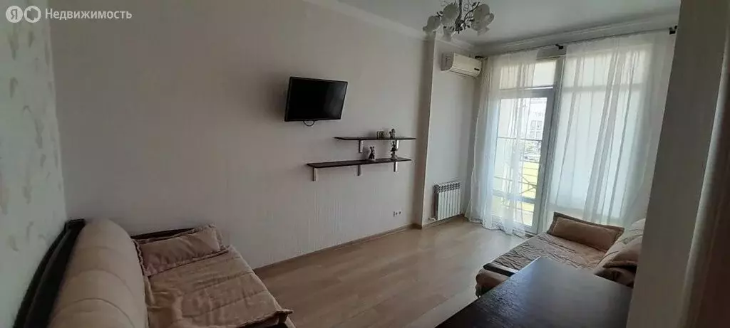 2-комнатная квартира: Геленджик, улица Свердлова, 25 (62 м) - Фото 0