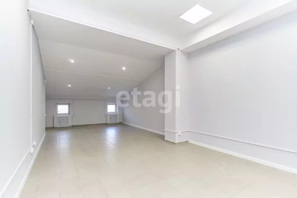 Офис в Тюменская область, Тюмень Одесская ул., 32 (52 м) - Фото 2