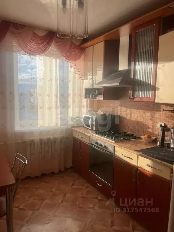 3-к кв. Владимирская область, Ковров Комсомольская ул., 95 (65.5 м) - Фото 0