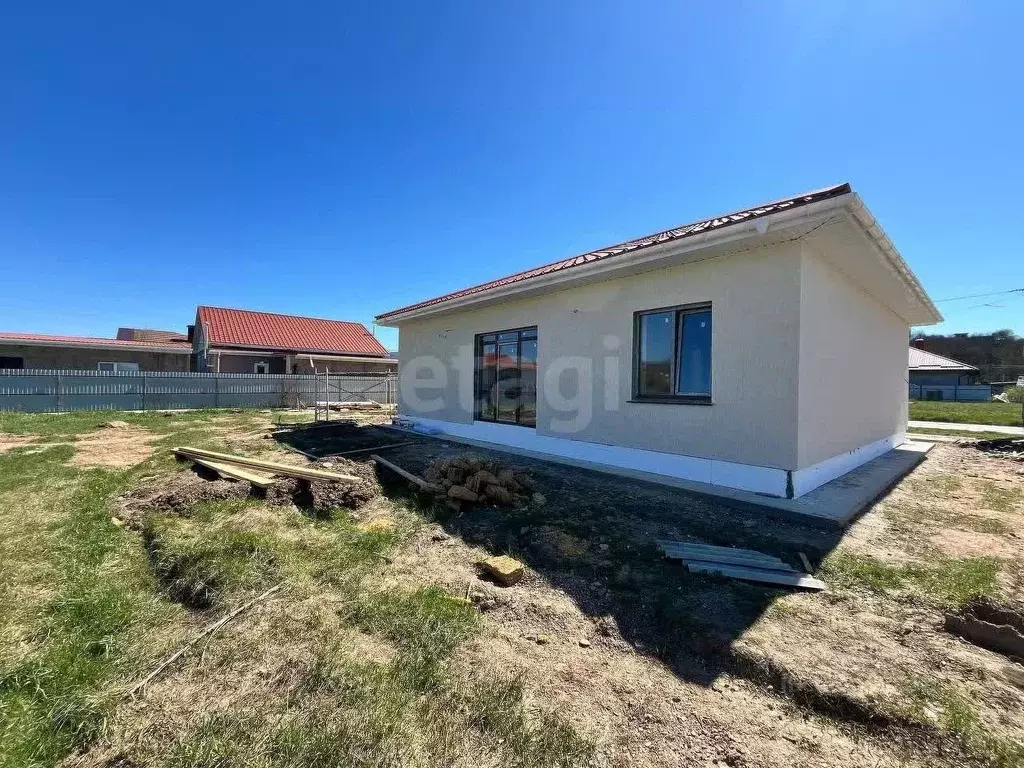 Дом в Крым, Симферопольский район, с. Доброе ул. А. Сеитмеметова, 13 ... - Фото 0
