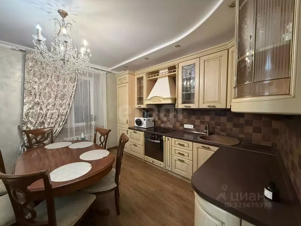 3-к кв. Тюменская область, Тюмень ул. Циолковского, 7к1 (100.0 м) - Фото 1