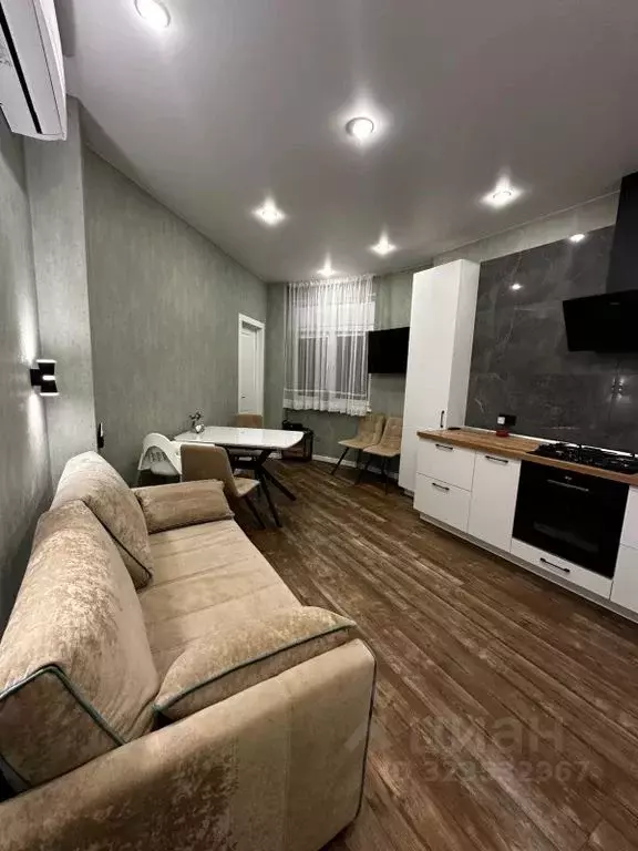 1-к кв. Краснодарский край, Геленджик Крымская ул., 22к17 (50.0 м) - Фото 1