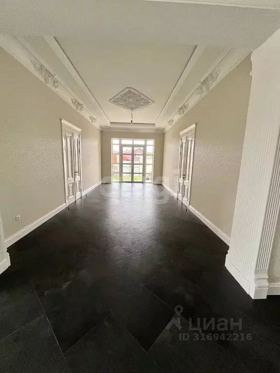 Дом в Ингушетия, Назрань ул. Хаматханова (670 м) - Фото 1