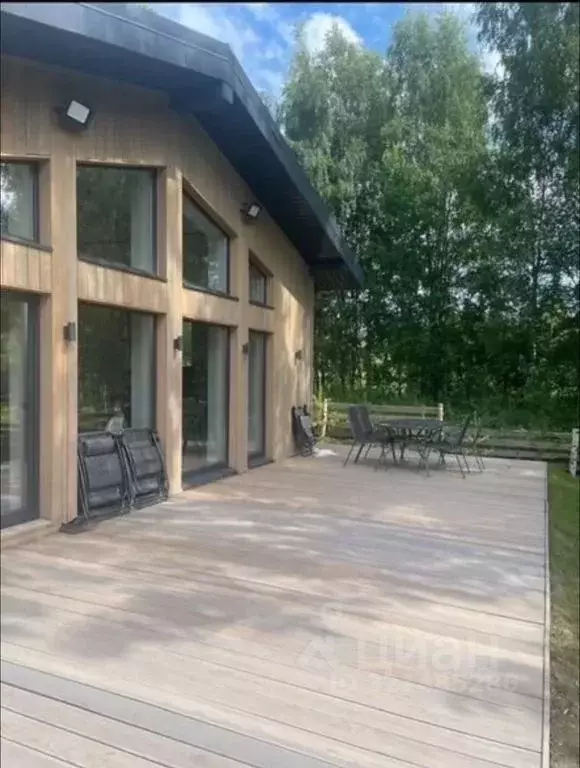 Дом в Ленинградская область, Приозерский район, Красноозерное с/пос, ... - Фото 1