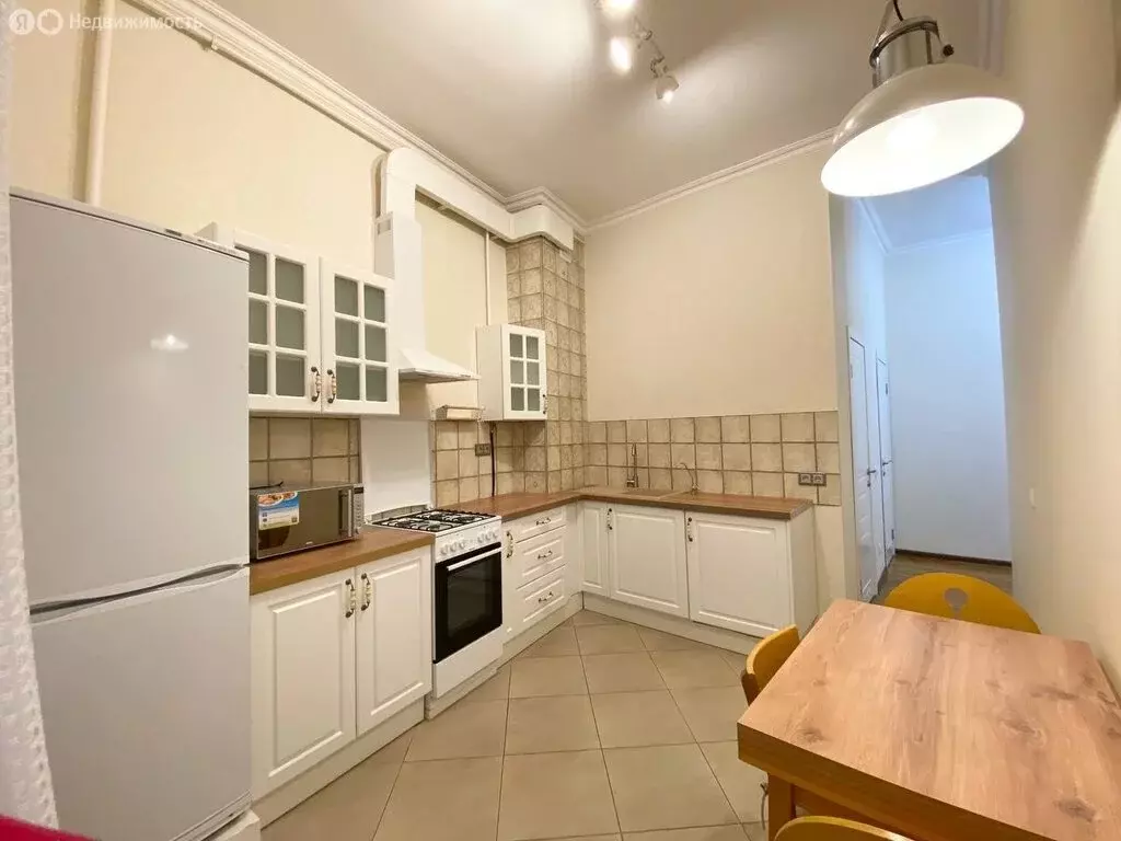 3-комнатная квартира: Санкт-Петербург, Мучной переулок, 1/38 (88.8 м) - Фото 1