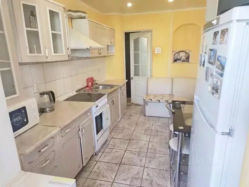 3-к кв. Крым, Алушта ул. Судакская, 18 (66.3 м) - Фото 1