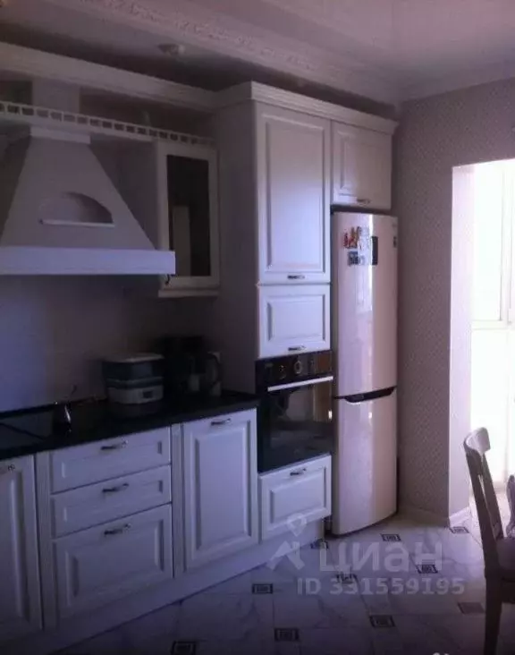 3-к кв. Тюменская область, Тюмень ул. Мельникайте, 81 (55.0 м) - Фото 1