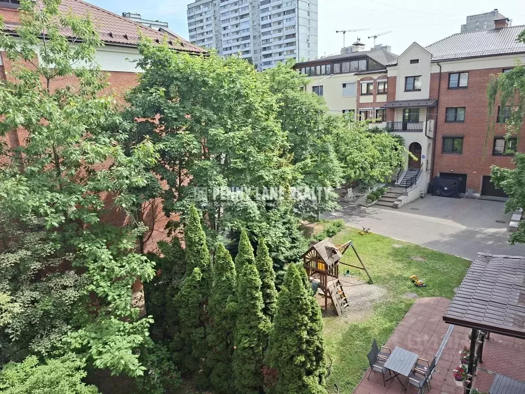 Таунхаус в Москва Нежинская ул., 14К7 (332 м) - Фото 1