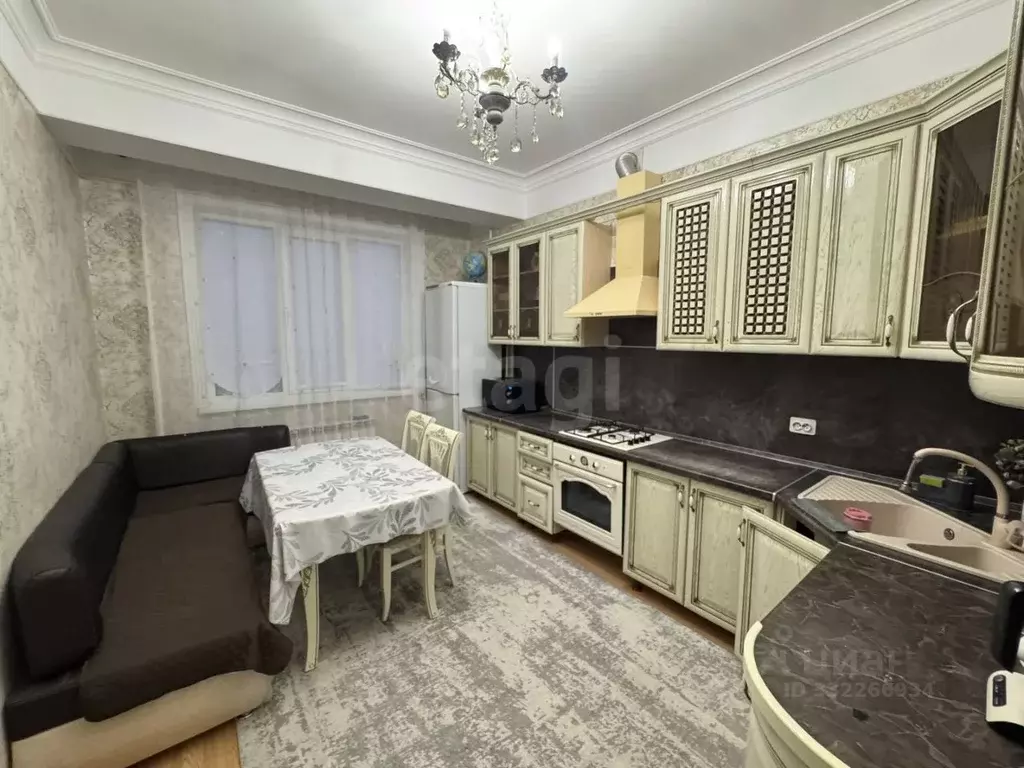 2-к кв. Дагестан, Махачкала ул. Шелковая, 19 (50.0 м) - Фото 1