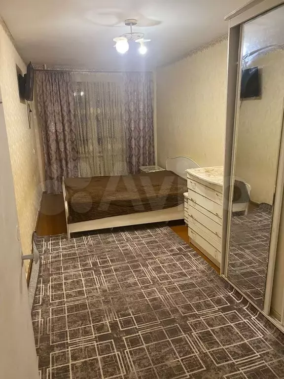 3-к. квартира, 60м, 2/5эт. - Фото 0