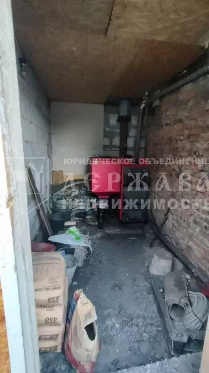 Дом в Кемеровская область, Кемерово Кооперативная ул. (205 м) - Фото 1