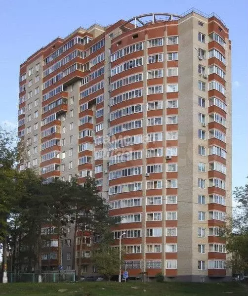 Доля в 2-к. квартире, 68,1 м, 6/18 эт. - Фото 0