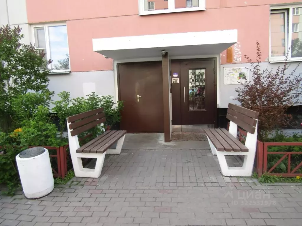 3-к кв. Санкт-Петербург ул. Летчика Пилютова, 50к1 (82.0 м) - Фото 1