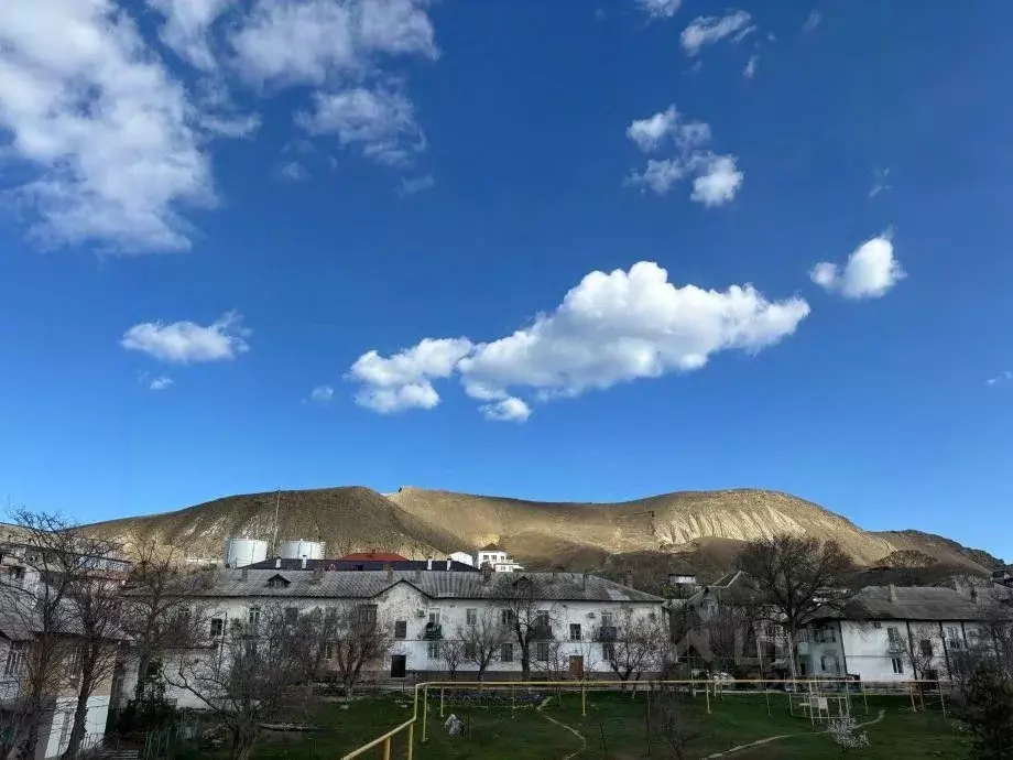 2-к кв. Крым, Феодосия муниципальный округ, Орджоникидзе пгт ул. ... - Фото 1