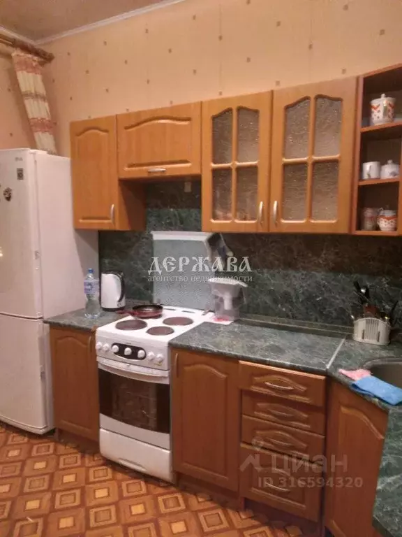 2-к кв. Белгородская область, Старый Оскол Дубрава мкр, 2 кв-л, 2А ... - Фото 0