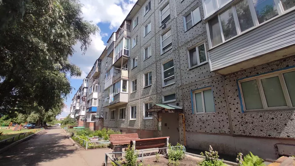 Продаётся 3-к квартира, 50 м - Фото 1