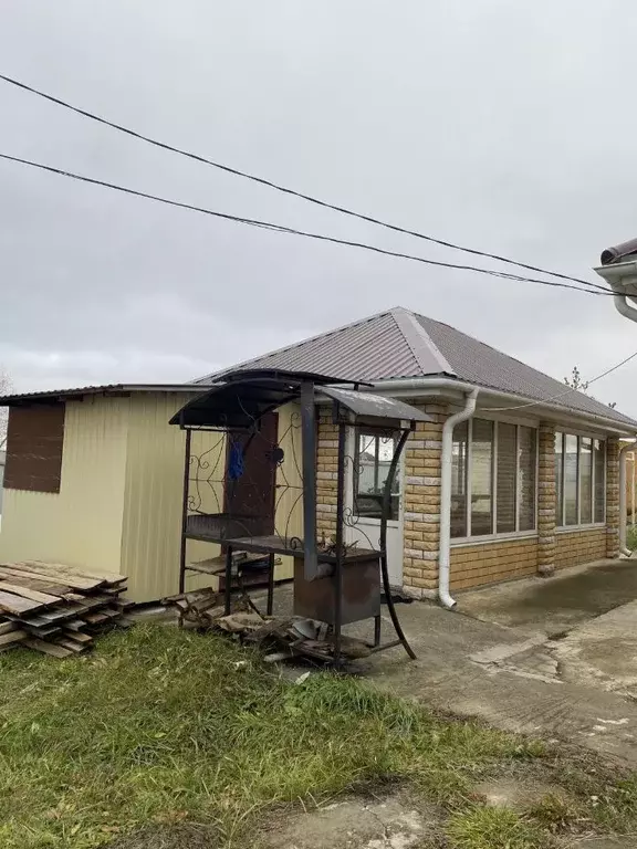 Дом в Мордовия, Лямбирский район, Берсеневское с/пос, пос. Звездный ... - Фото 1