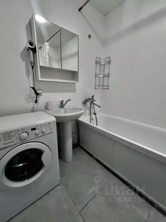 2-к кв. Адыгея, Майкоп ул. Олега Цокова, 2 (63.0 м) - Фото 2