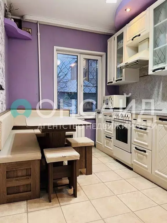 3-к кв. Бурятия, Улан-Удэ ул. Шумяцкого, 28 (66.8 м) - Фото 1