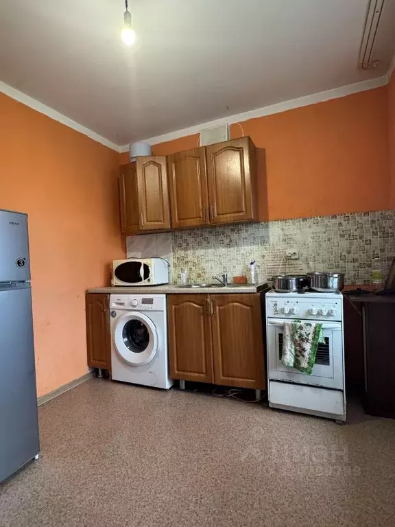 1-к кв. Амурская область, Свободный ул. 40 лет Октября, 73 (30.0 м) - Фото 1