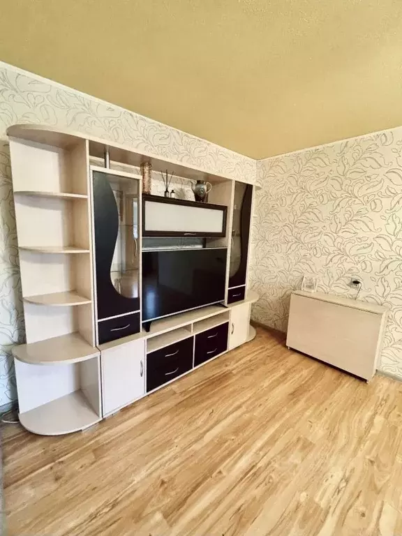 2-к кв. Калининградская область, Калининград ул. 9 Апреля, 76 (50.0 м) - Фото 1