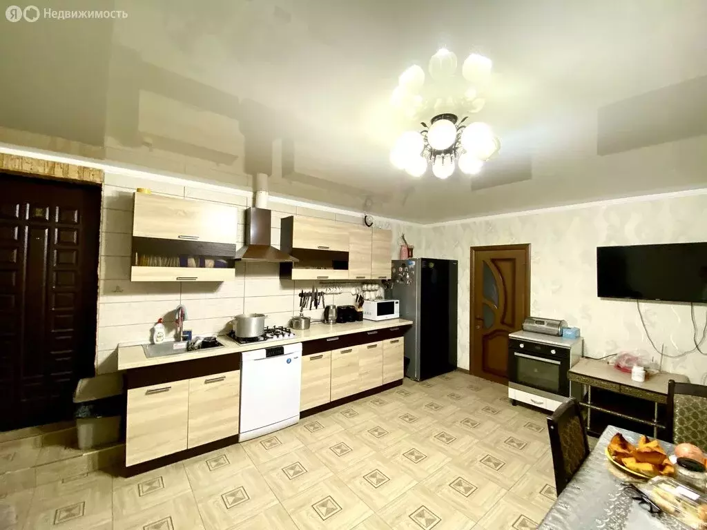 Дом в Лабинск, улица Филатова (134 м) - Фото 1