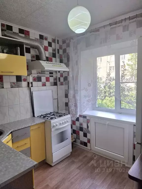 2-к кв. Свердловская область, Екатеринбург ул. Камчатская, 43 (43.5 м) - Фото 0