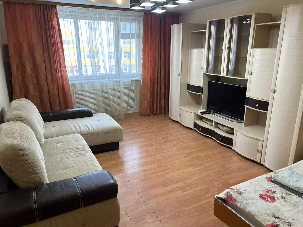 2-к кв. Ямало-Ненецкий АО, Салехард ул. Чубынина, 19 (67.0 м) - Фото 1