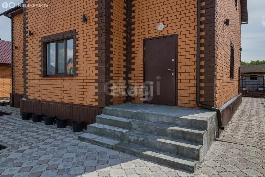 Дом в село Луговое, улица Искака Жантасова (240.4 м) - Фото 1