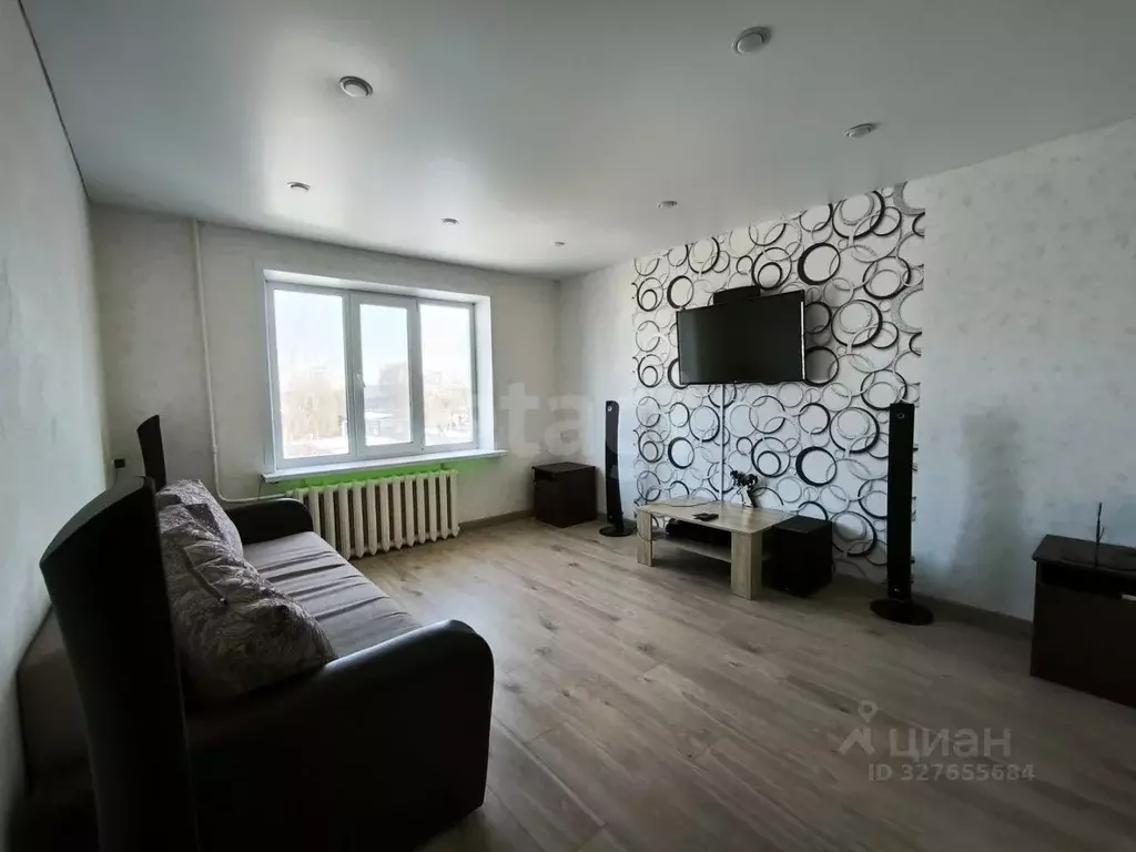 3-к кв. Брянская область, Брянск Транспортная ул., 11 (59.3 м) - Фото 1