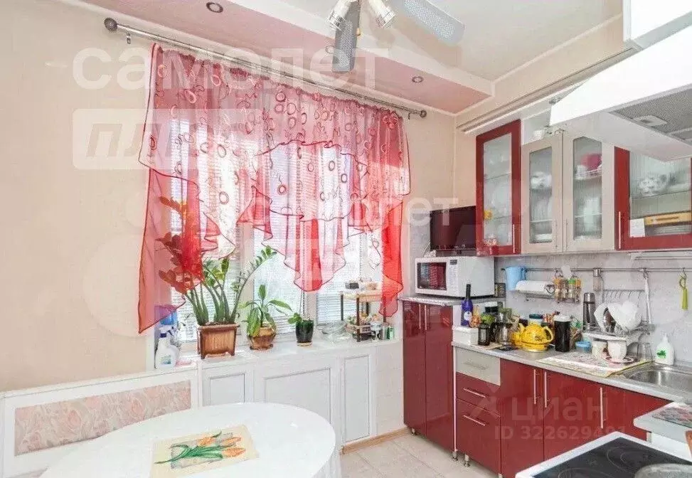 2-к кв. Томская область, Северск ул. 40 лет Октября, 3 (55.1 м) - Фото 1