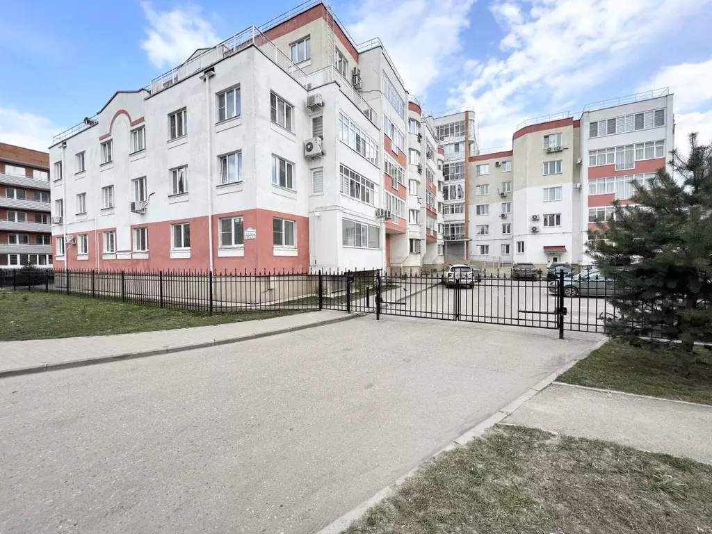 2-к кв. Ярославская область, Ярославль Республиканская ул., 81к2 (75.0 ... - Фото 2